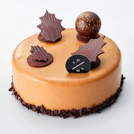 27  「ピエールマルコリーニ 」 ノエル ドゥ ピエール 2025ｰガトー ムース オ キャラメル