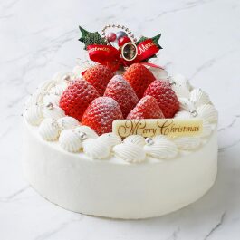 30  「東京會舘 」 苺のクリスマスケーキ