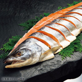 秋鮭新巻姿切り(甘塩味)