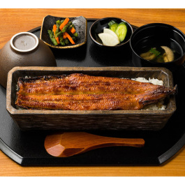 炭火手焼き一本うなぎ蒲焼
