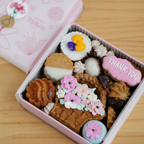 感謝を贈るお花のクッキー缶