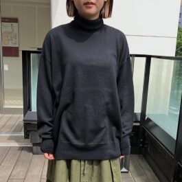 ウールタートルネックニット ブラック